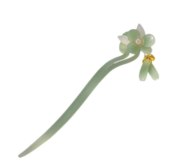 A Lover's Locket: Green Petals and Timeless Grace Hairpin / Hair stick